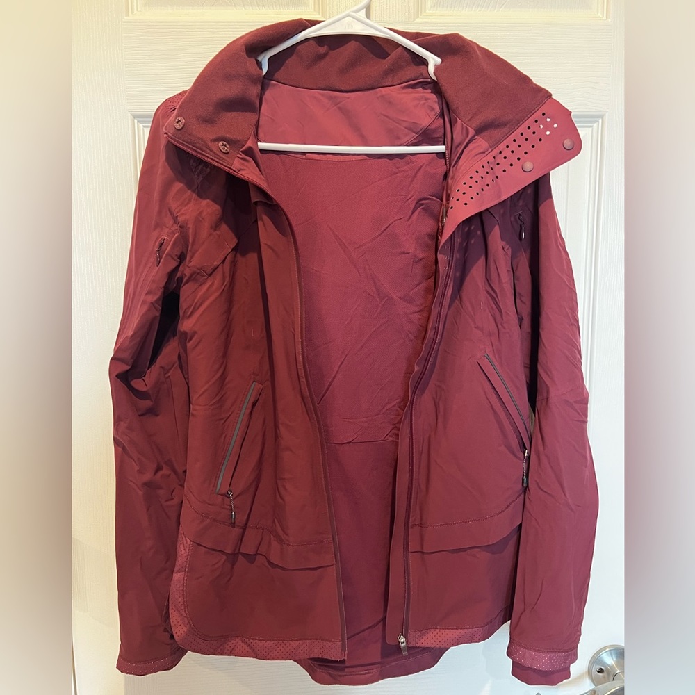 Lululemon Rain Runner